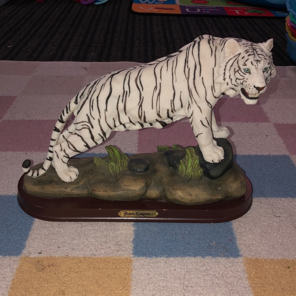 💙 White Siberian Tiger Figurine by Busch Gardens ❣️Ship Alone❣️